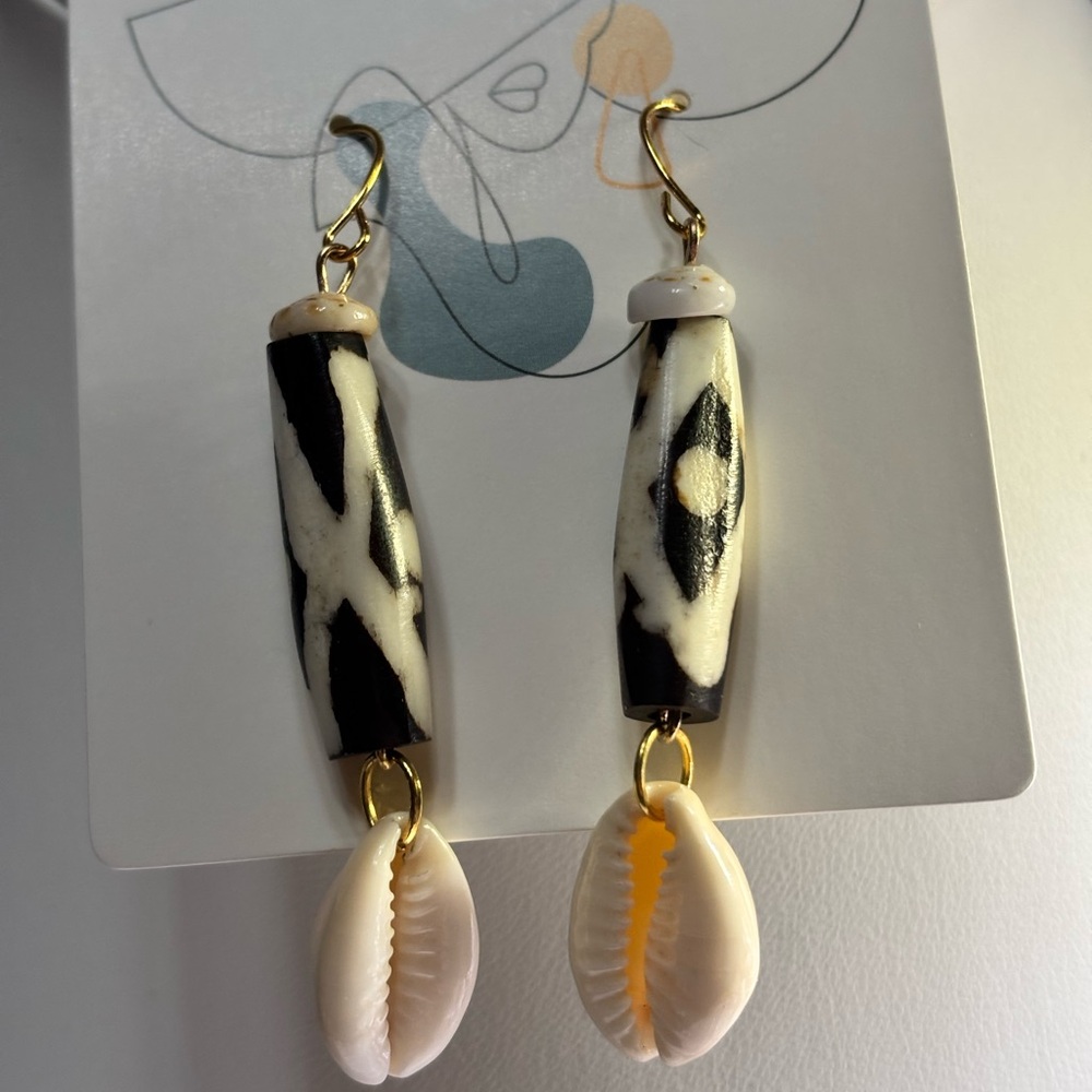Hand Crafted Earrings Cowrie Shells and Black and African Batik Bone Beads 3in